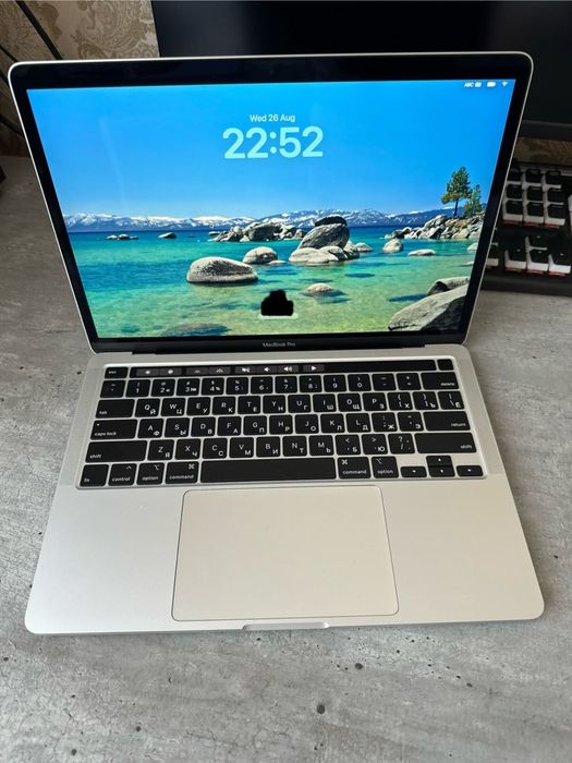 Продам Apple Macbook Pro 13’’ 2020 года