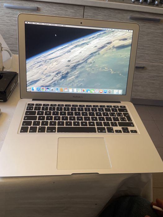 macbook air 2015,8 gb ram