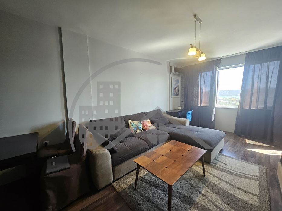 Дава се под наем Двустаен апартамент в Варна, Център - 60 кв.м за 600 € - Снимка #2