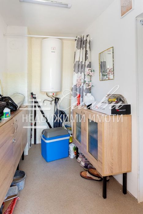 Самостоятелна къща - с.Ивански