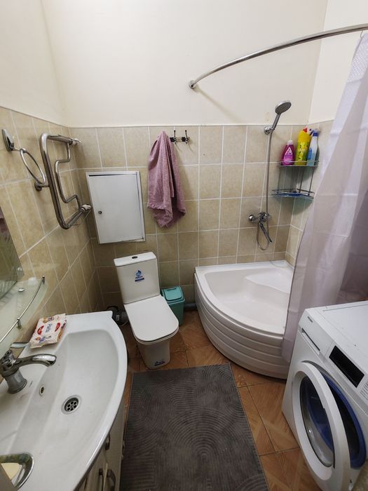 1/5/8 Дархан Кара Ниязова 42кв. Ориентир Хамид Олимжана метро