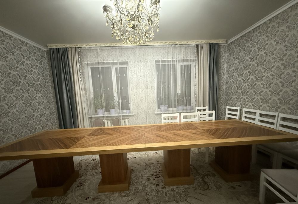 Стол шпонированный для гостинной