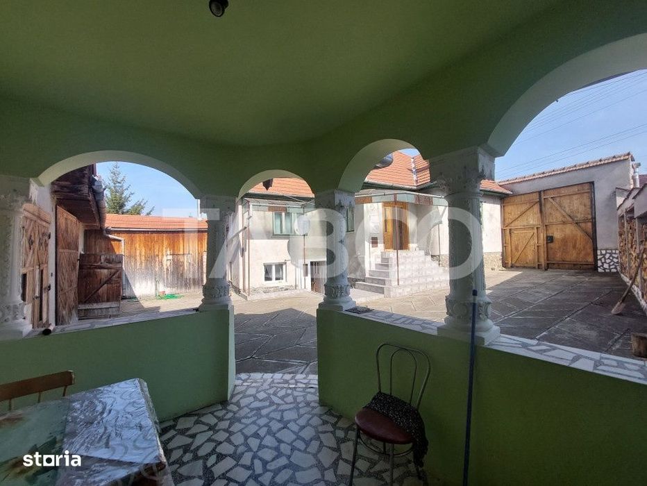 Casa individuala de vanzare cu teren de 1108 mp in Sacel Sibiu