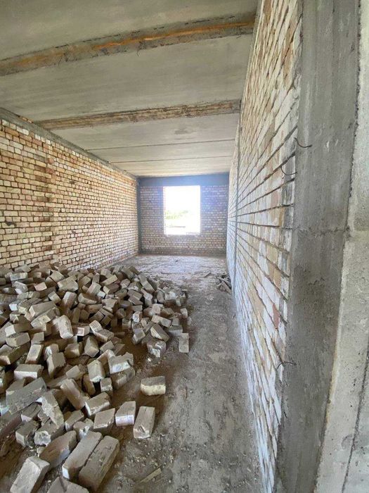 Продам дом 4 уровня 3 сотки Сампи  925M2