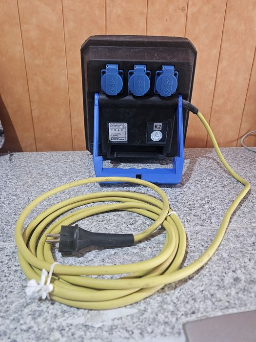 Продавам професионален строителен прожектор ELSPRO QV 2372/5/03 – НОВ!
