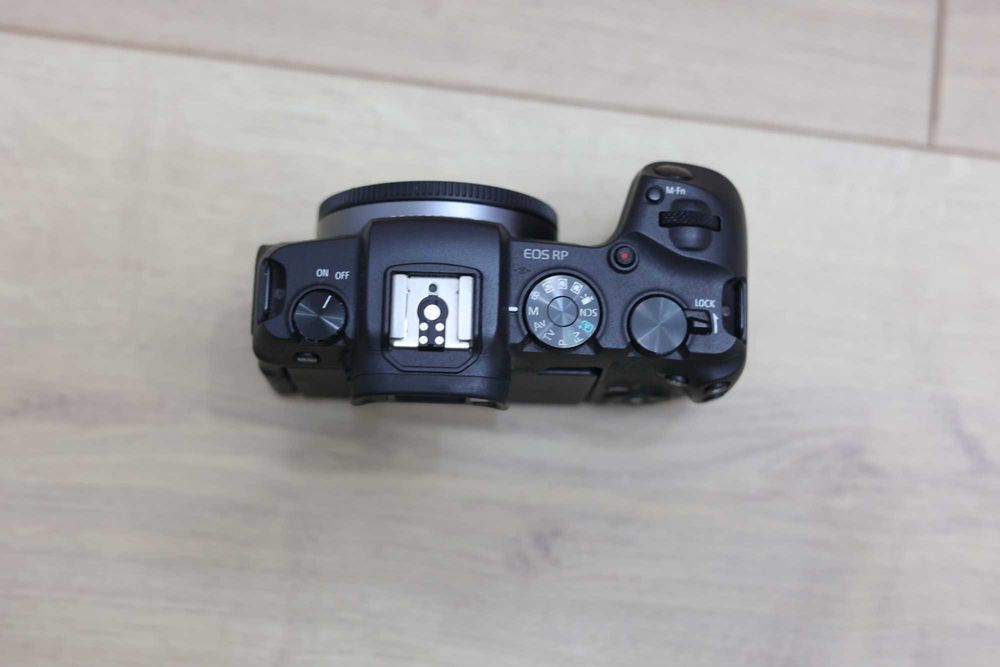 Canon EOS RP Body - Doar 5.000 cadre, ca NOU