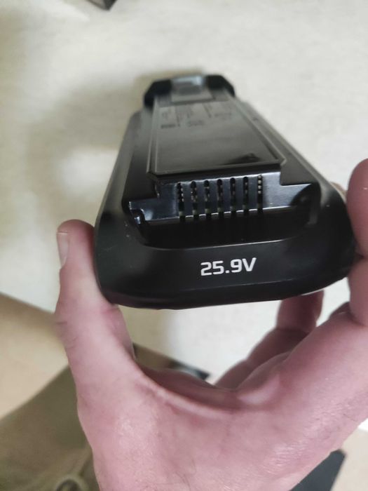 Продавам батерия за rowenta x-forse flex