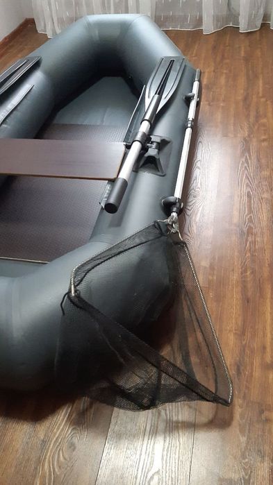 Продаю лодку Титан 200