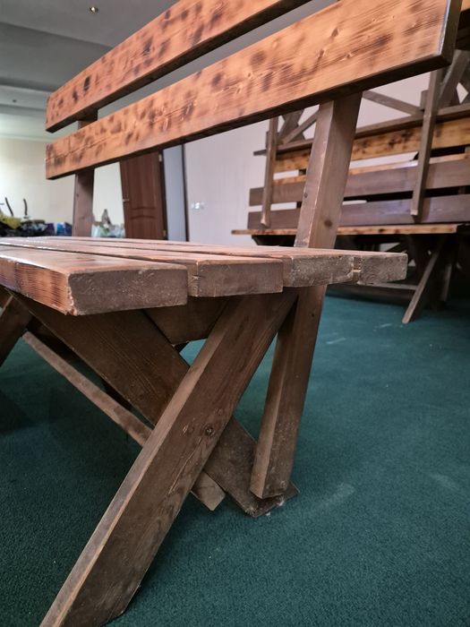 Продам столы со скамейками