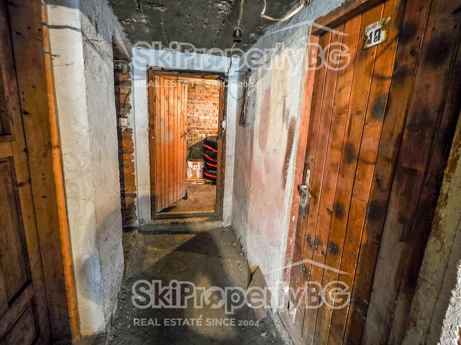 Продава се Етаж от къща в Самоков - 75 кв.м за 666 €/кв.м - Снимка #16