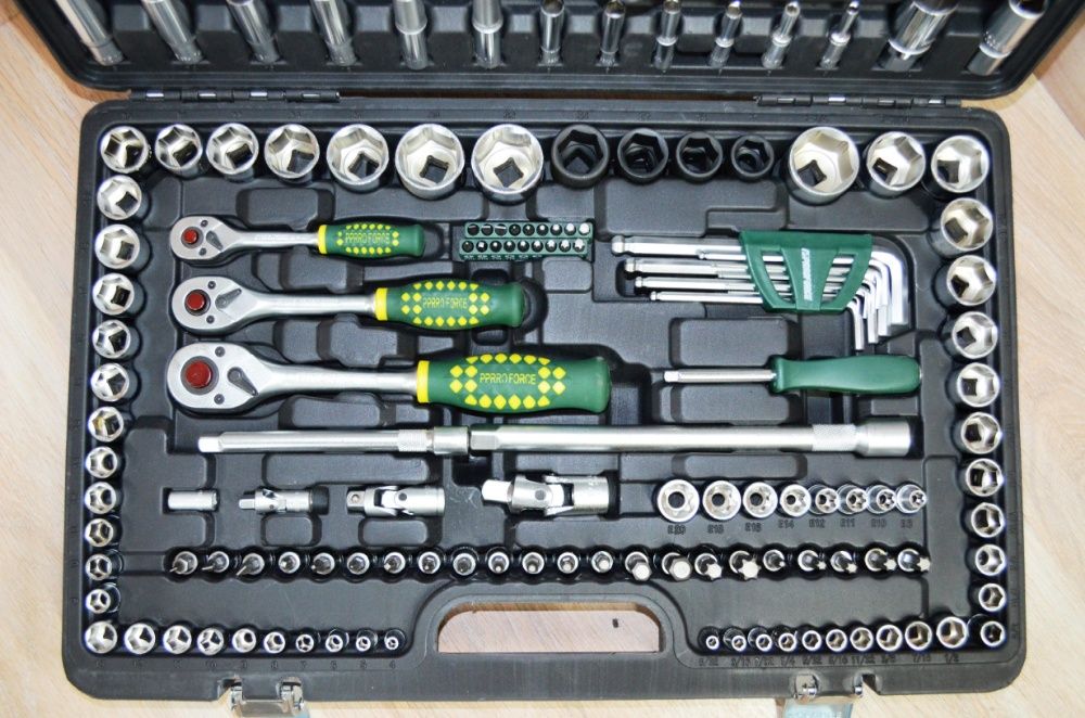 Набор ключей Proforce 150+8 предметов