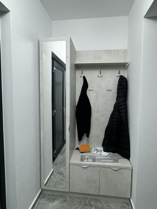 Vand cuier de haine nou