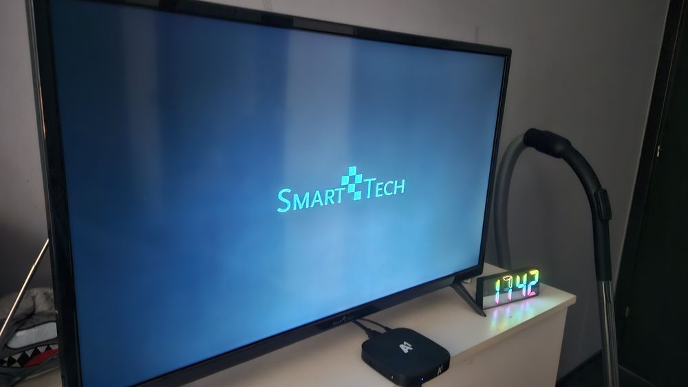 Телевизор Smarttech 32" 32HN10T2