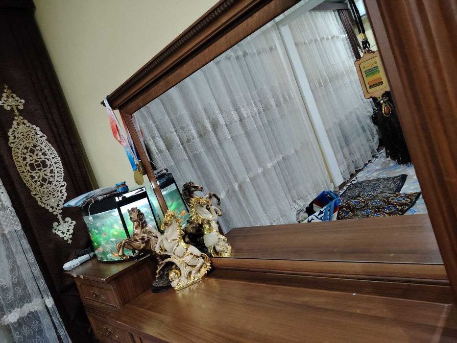 Спалний арнитур своя