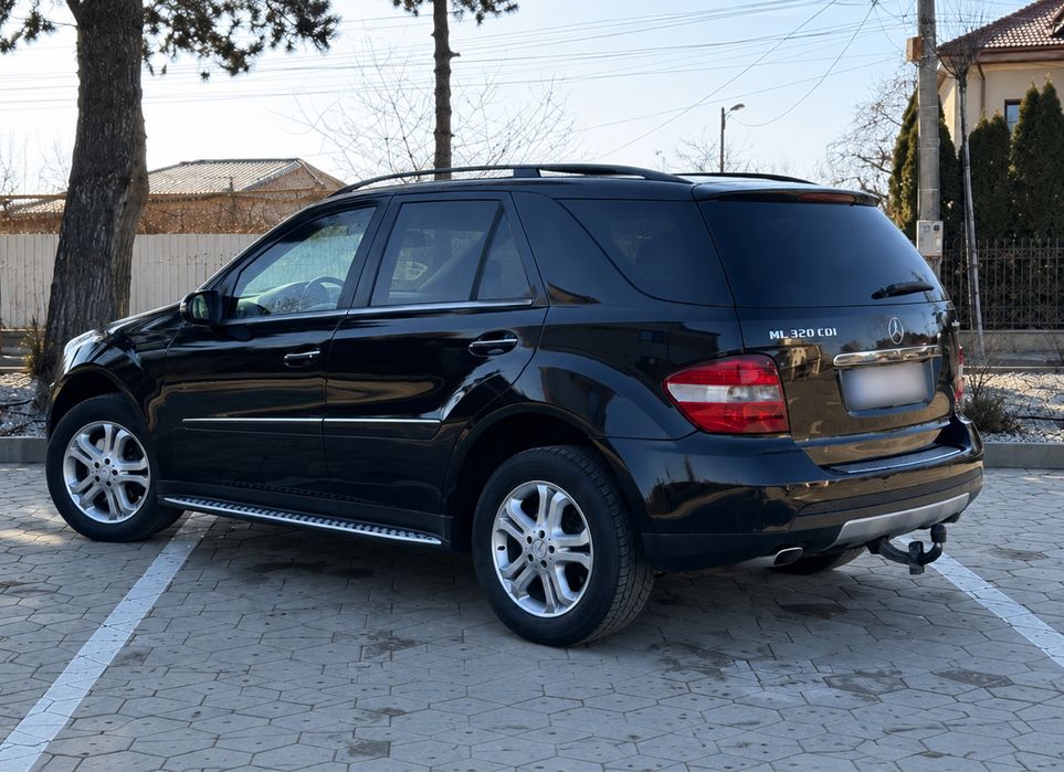 Mercedes-Benz ML 320 CDI 4Matic Facelift – Full Opțiuni – Automat – Piele – Trapă – Cameră – Înmatriculat Recent Fiscal pe loc