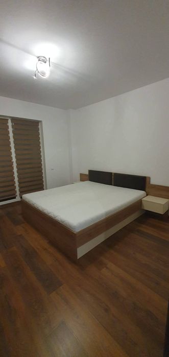 Închiriez apartament 2 camere str Eroilor Floresti