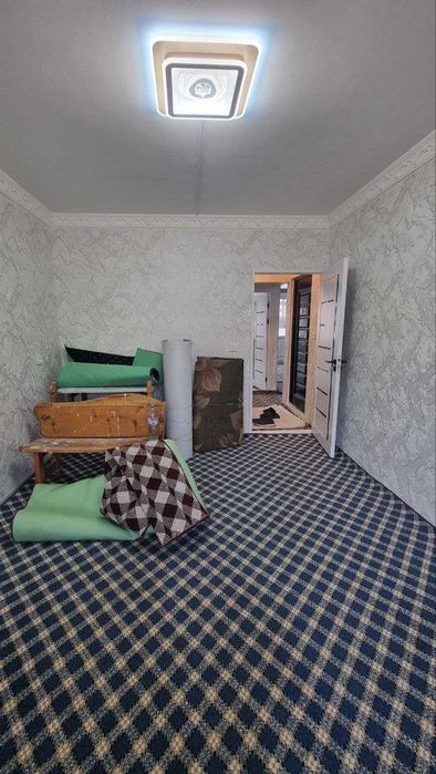 гагаринда 3  чи каватда квартира сотувда