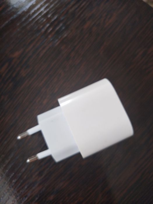iPhone зарятка оригинал