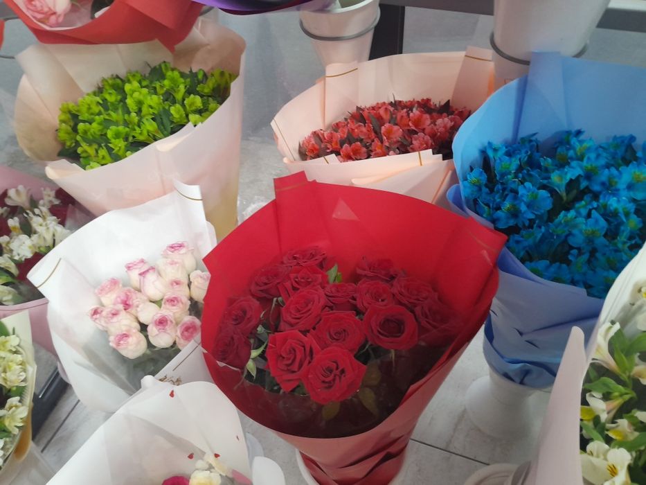Живые цветы Шымкент
