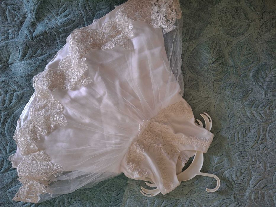 Бебешка / детска бяла шаферска рокля