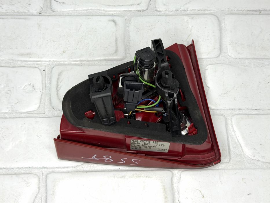 Ляв вътрешен стоп AUDI A5 8T 8T0945093A