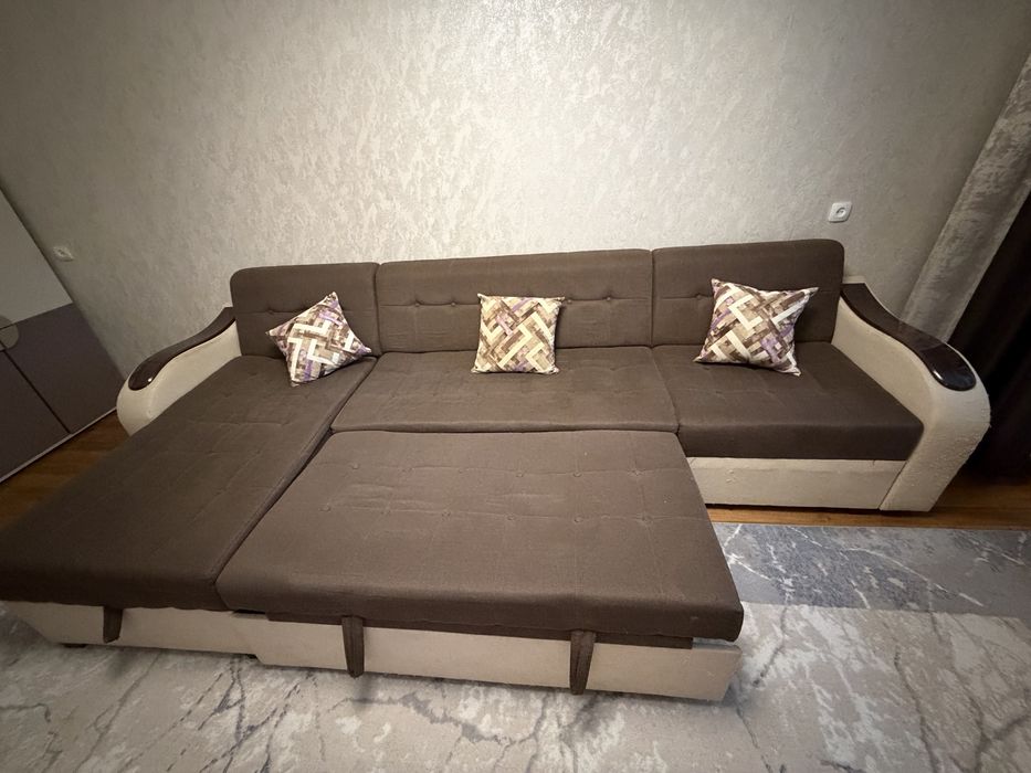 Продам диван угловой