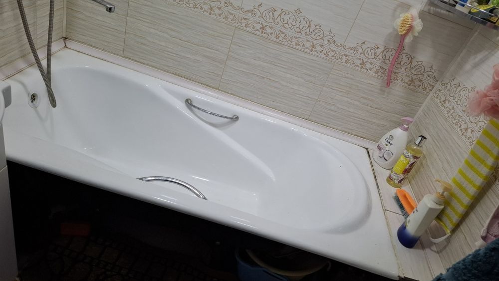 продаётся ванна чугунная