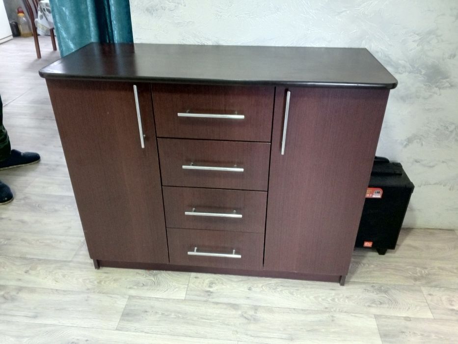 Продам комод, в отличном состоянии.