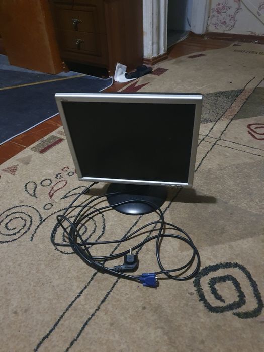 Монитор от компьютера