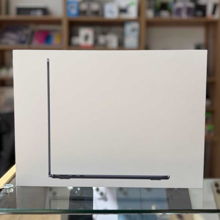 MacBook Air 13 M4 512GB 24GB Midnight - GARANTIE 12 LUNI | TrueGSM