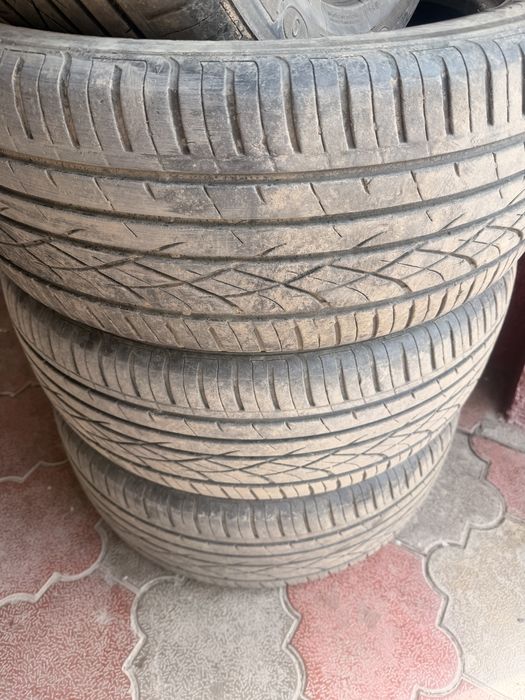 Продам комлект шин