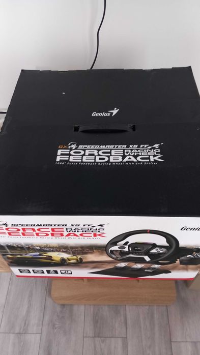 volan gaming rotire 0-1080°, force feedback decent + aplicatie, aproape ca nou