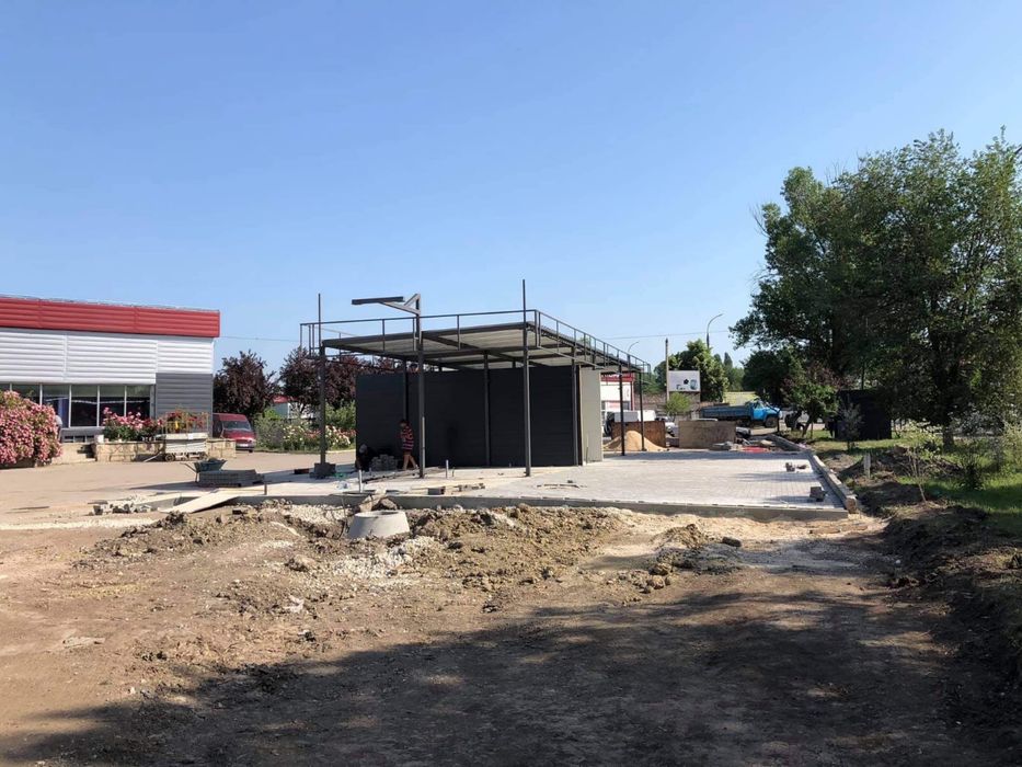 Vand structura metaluca spalatorie self wash self service cu 3 piste