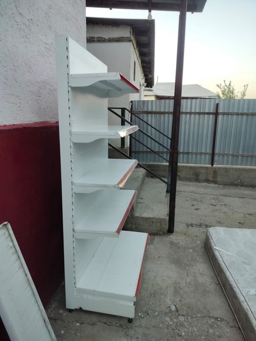 Стеллаж для магазина