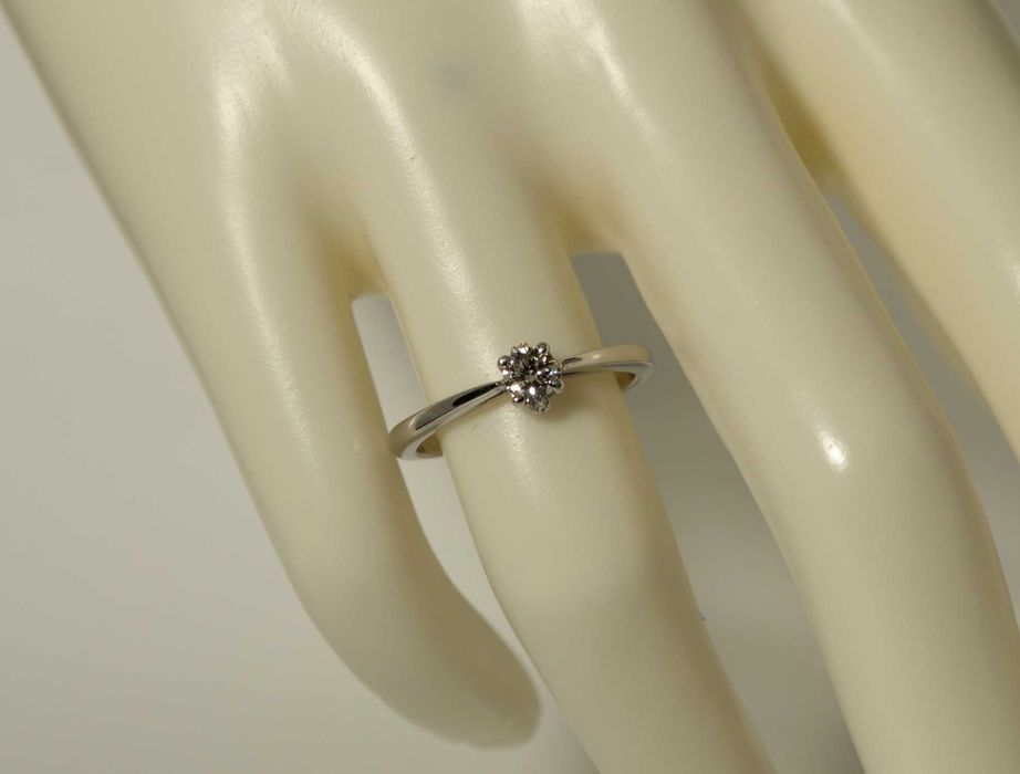 Годежен пръстен с диамант