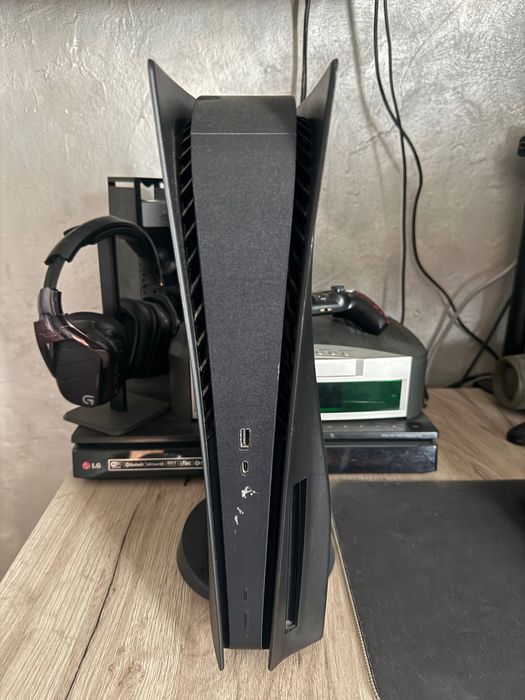 Vând playstation 5