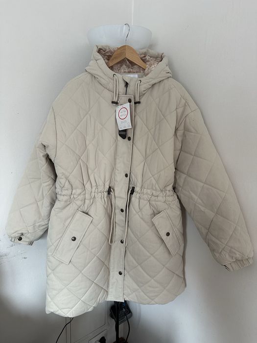 Продаётся тёплая куртка (парка)