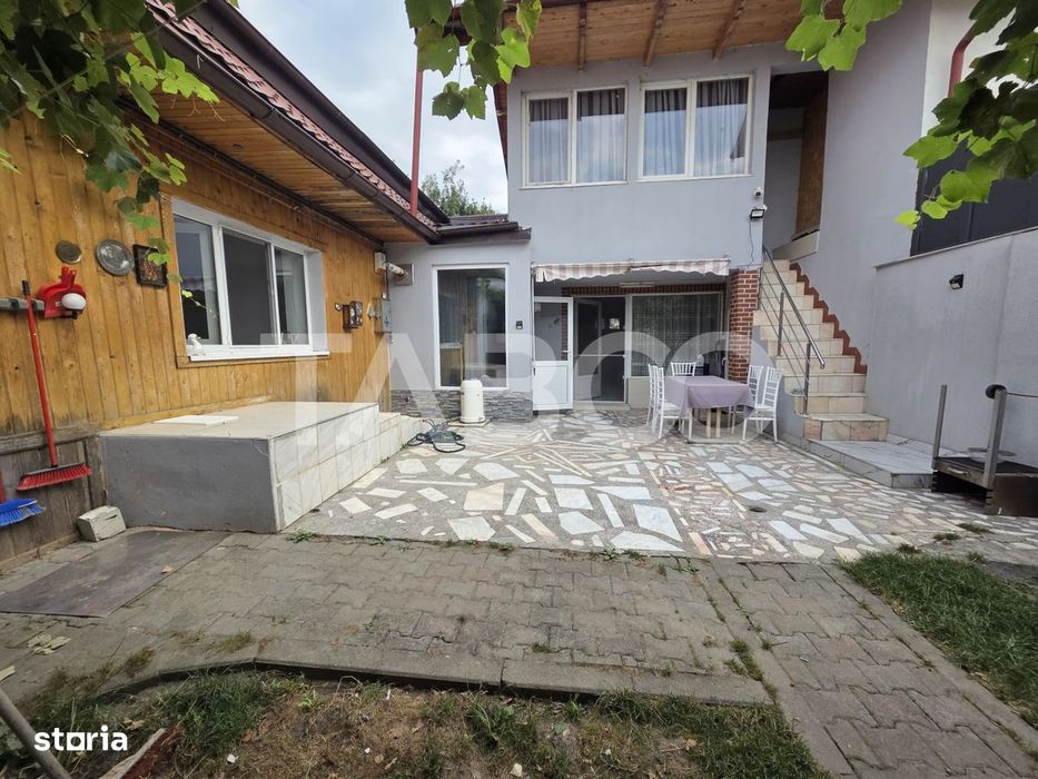 Casa de inchiriat 5 camere pentru 10 persoane zona Centrala