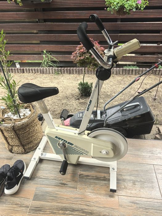 Bicicleta de vânzare