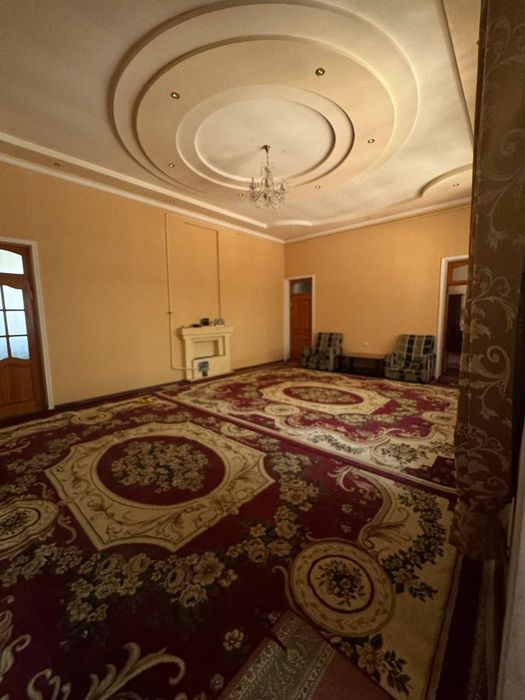 Ko'kterakda 6 sotix uy sotiladi.