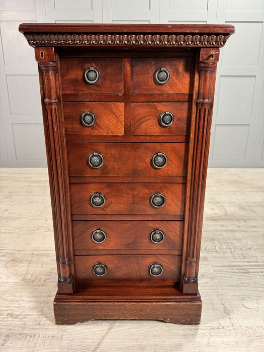 Винтидж, английски, малък скрин масив К066