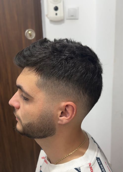 Servicii de frizerie la domiciliu