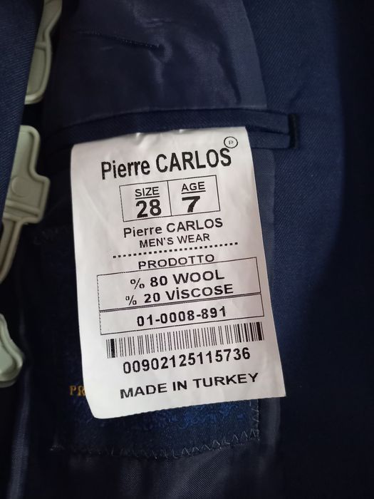 Продам костюм на  мальчика. Для первоклассника.