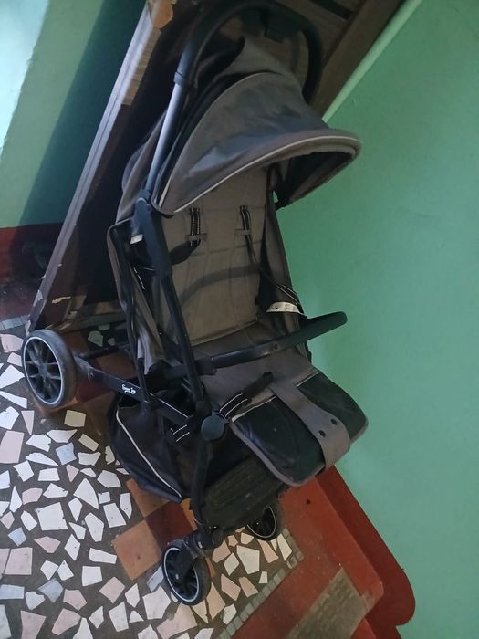 Продам детскую коляску