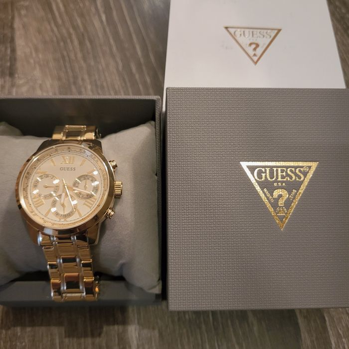 Оригинален дамски часовник Guess