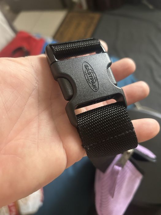 Borseta Eastpak & Snipes mov