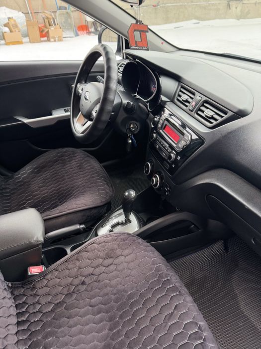 Продам Киа Рио Автомат.