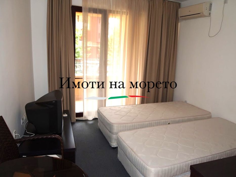 Продава се нов студио апартамент на брега на морето, Ахелой