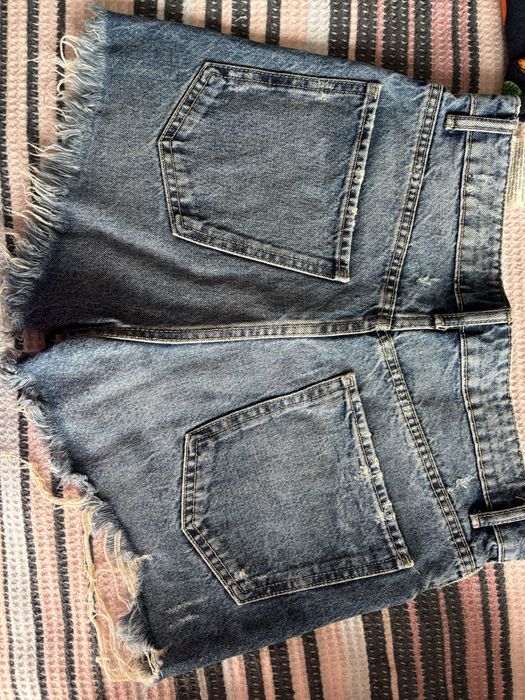 Къс панталон от ZARA
