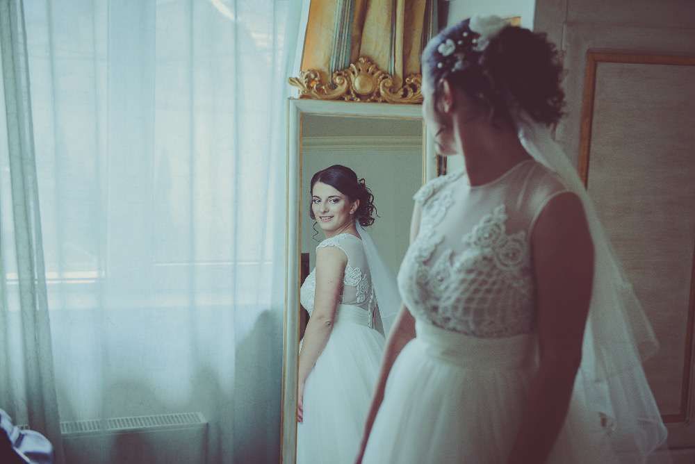 Vand Rochie superba de mireasa Natalia Vasiliev